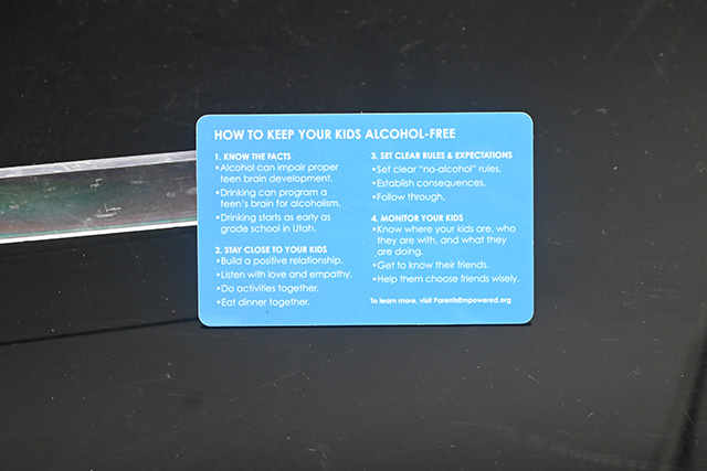 医院就诊卡图片展示--LETOU乐投设计的甘肃医院就诊卡展示图