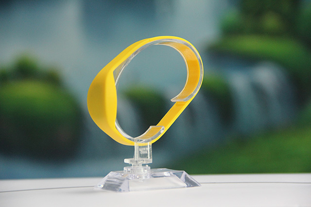 护肤品织唛腕带应该设计什么内容？？？？？？？