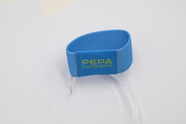 数字余额和充电卡什么关系，，，，，，应该怎样选择？？？？？？