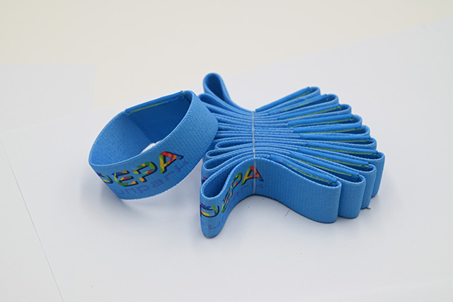 会员卡丧失了，，，，，，商家说作废正当吗？？？？？？？