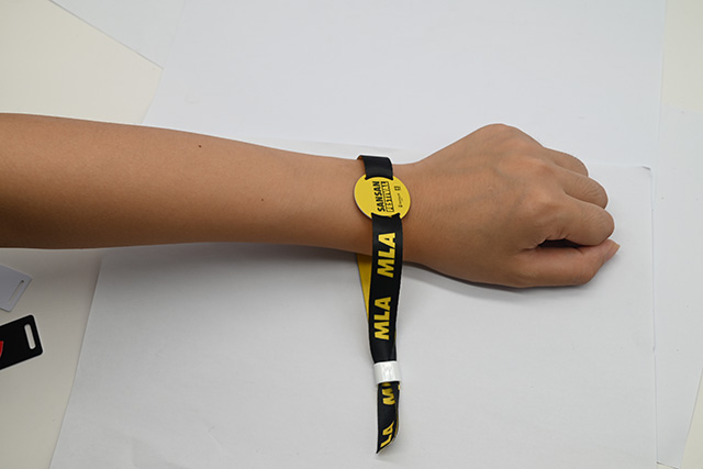 什么是拉丝卡，，，，，拉丝卡有什么特点和制作工艺